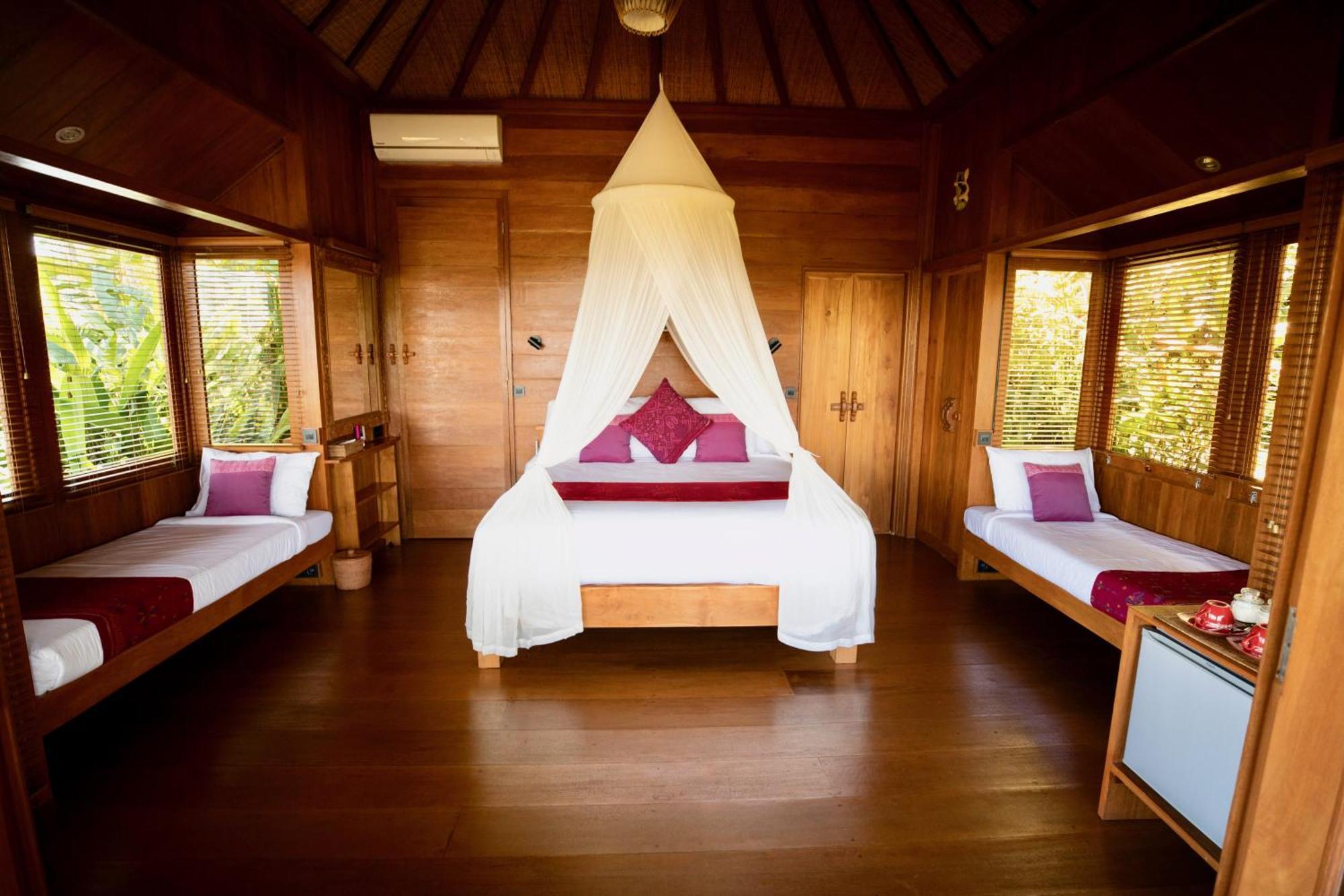 Clove Tree Hill Blimbing  Phòng bức ảnh