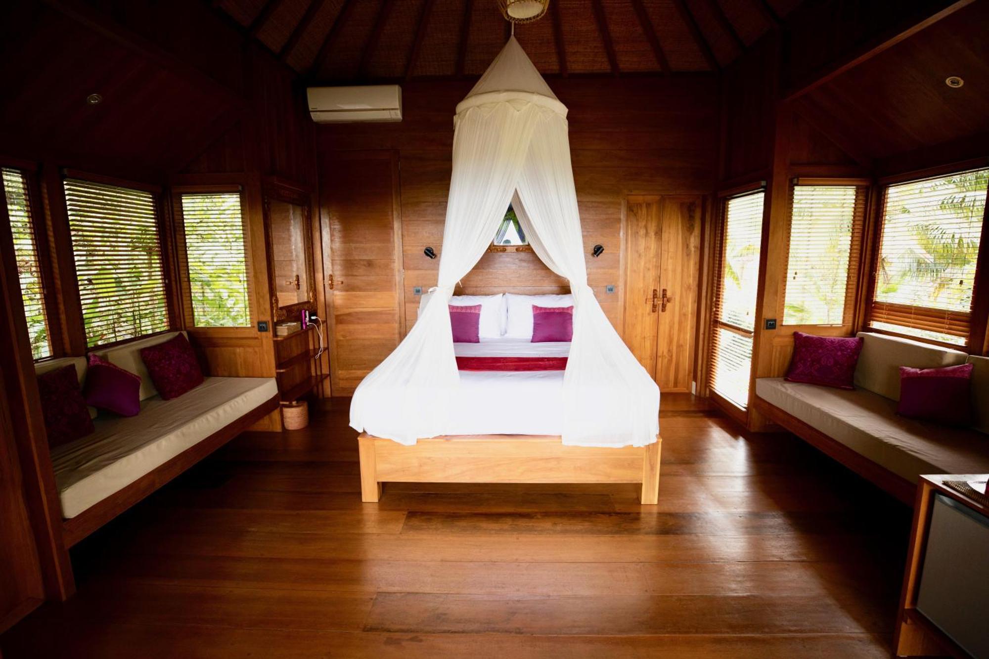 Clove Tree Hill Blimbing  Phòng bức ảnh